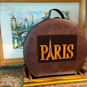 Vintage Style Round Travel Bag Hat Box Décor Storage Faux Leather Paris Motif